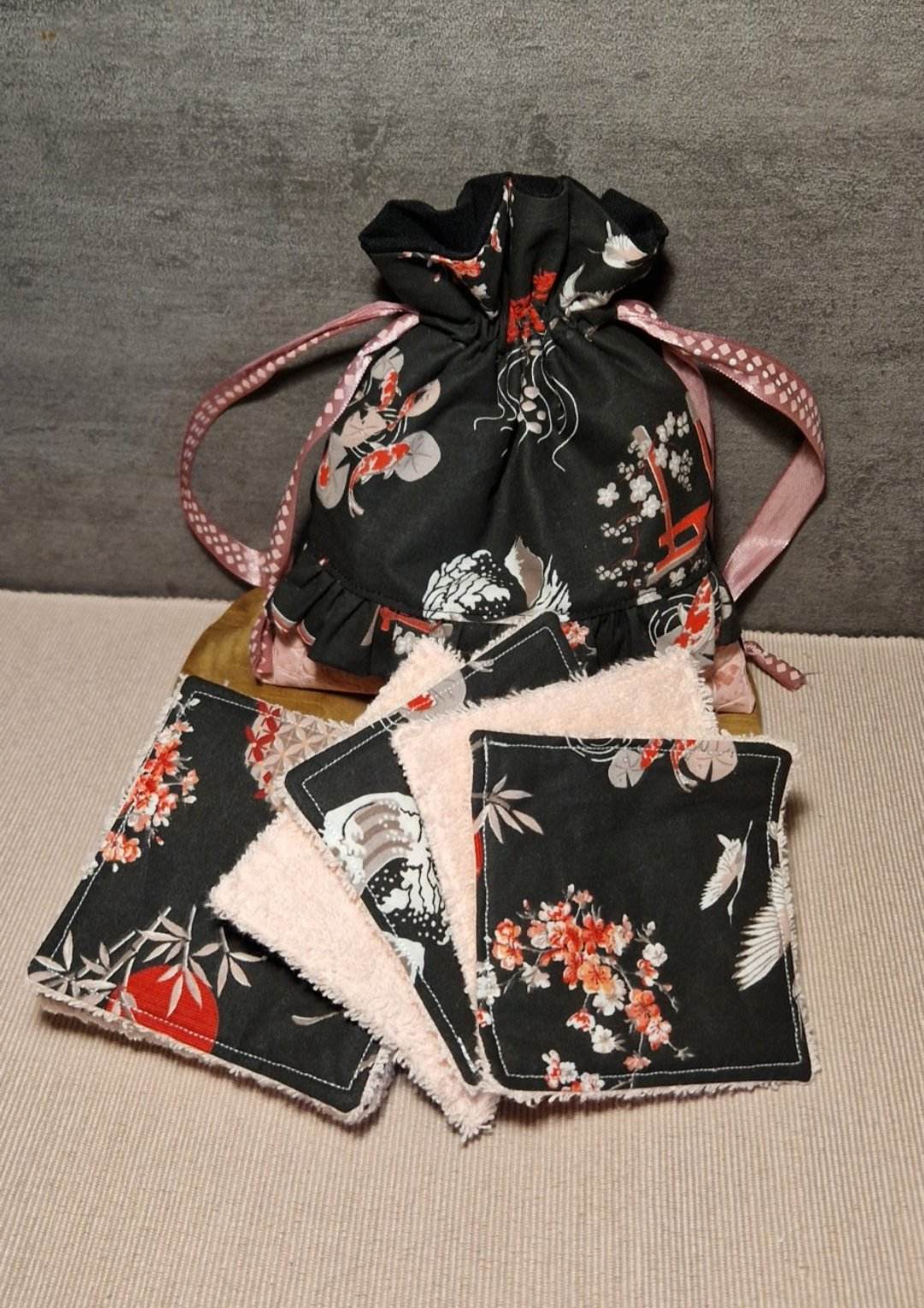 Pochon bi-matière 10 lingettes "Noir"