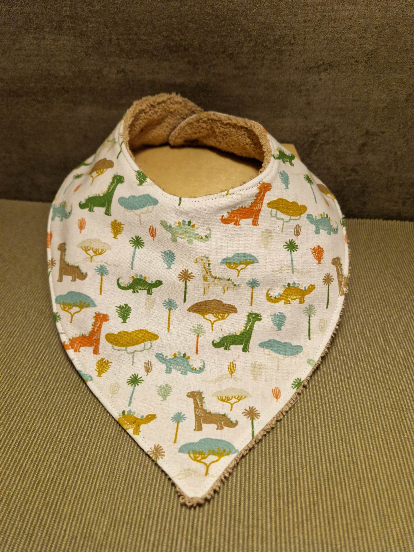 Bavoir Bandana "petits dinosaures" - éponge de coton